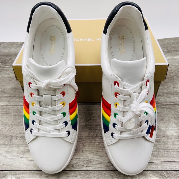 Michael Kors Poppy Lace Up - Picture 5 of 7